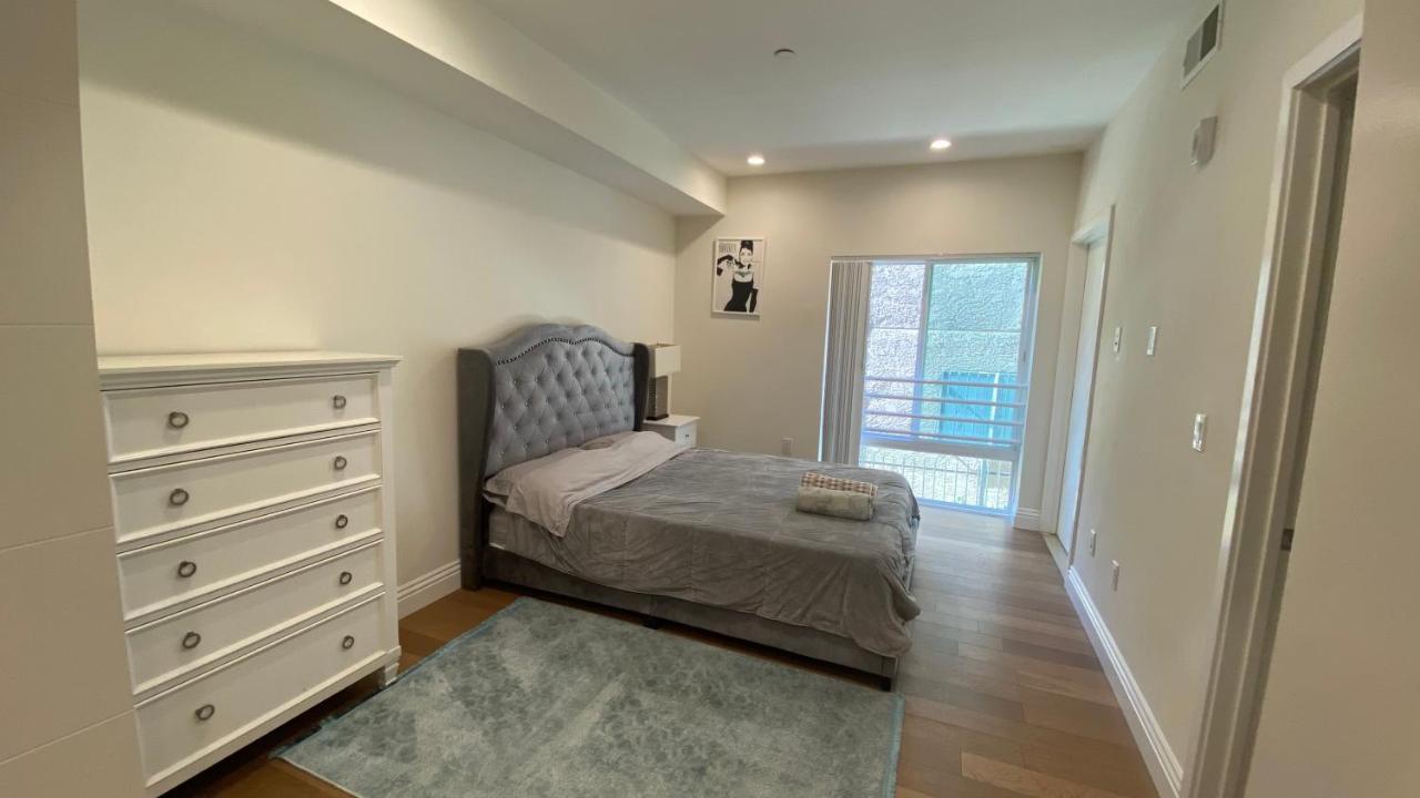 Gorgeous With Parking In Ktown La Los Ángeles